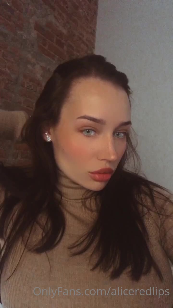 Aliceredlips ear licking Onlyfans Video Leaked